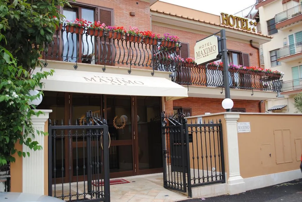 Hotel Maximo ローマ 3*,  イタリア