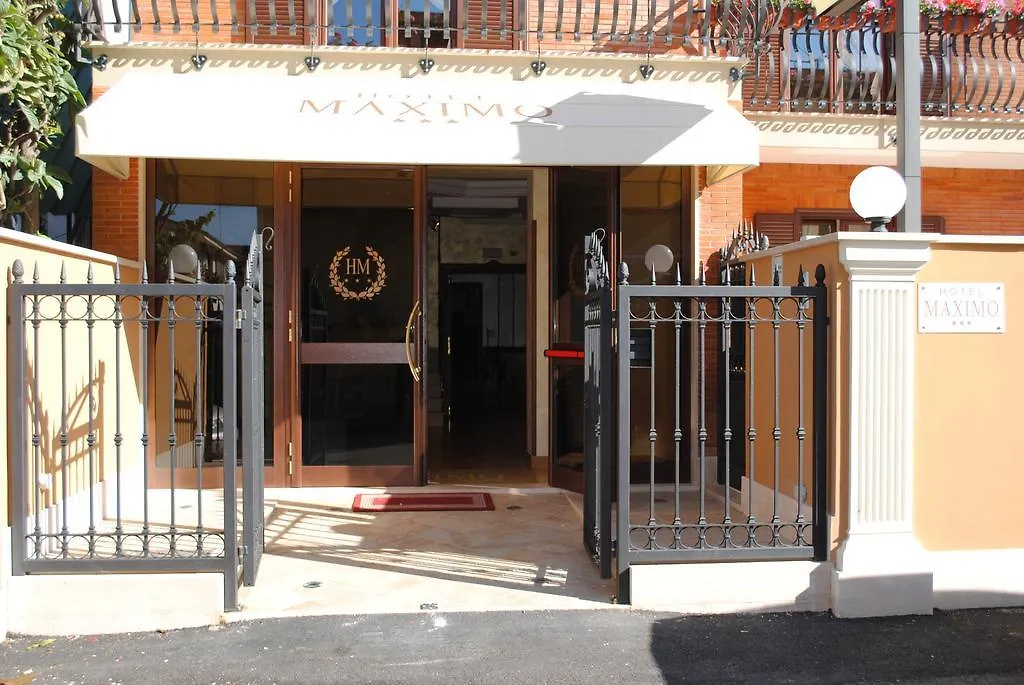 ***  Hotel Maximo Рим Италия